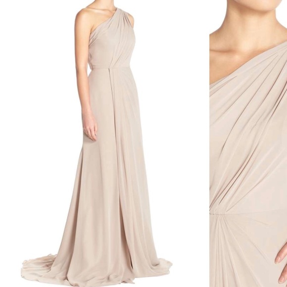 ❌ SOLD ❌ NWT One Shoulder Gown- Monique Lhuillier - Picture 3 of 5